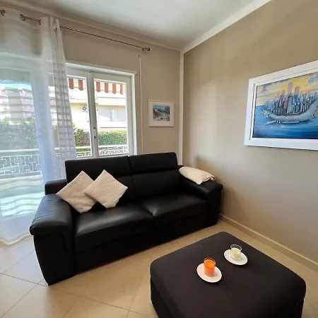 Acadamis Ema's House - * San Remo