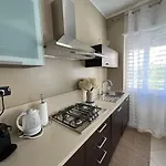 Acadamis Ema's House - Apartamento *