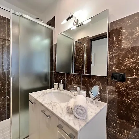 Acadamis Ema's House - Apartamento *