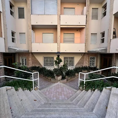 Ema'S House Apt With Parking *
