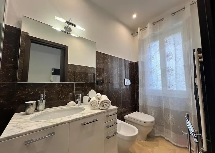 Lejlighed Acadamis Ema's House -